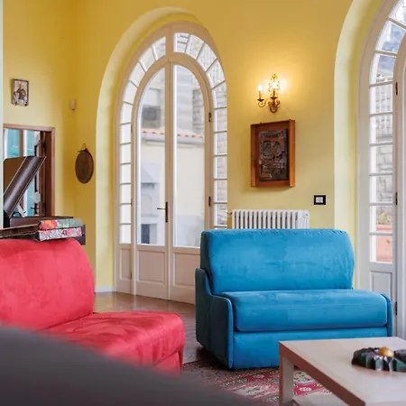 Il Patio Di - Bella Vista E Relax アンギアーリ